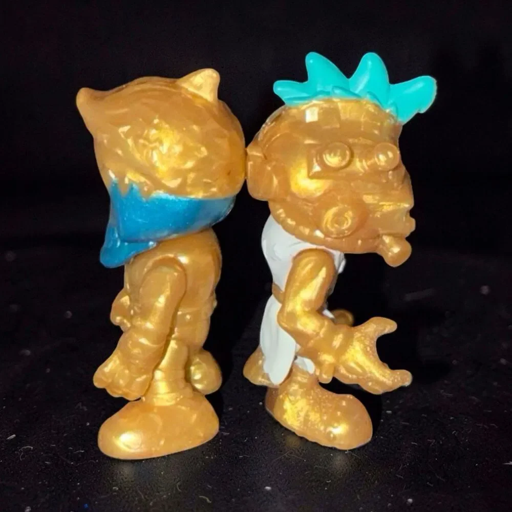 Moose Treasure X Sunken Gold Skeleton Hunter Action Figures Cake Topper 2.5